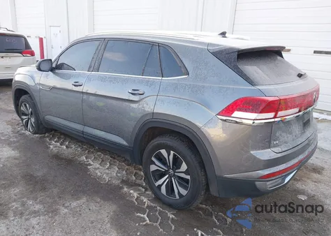 2024 Volkswagen Atlas Cross Sport 2.0T Se z USA, uszkodzony, nr VIN 1V2LE2CA2RC220619